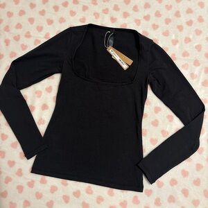 Skims cotton jersey scoop neck long sleeve top black size small New with tag